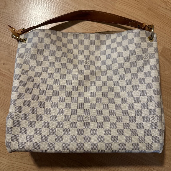 Louis Vuitton Purse - Picture 1 of 2